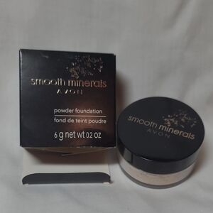 Avon smooth minerals powder foundation - soft ivory